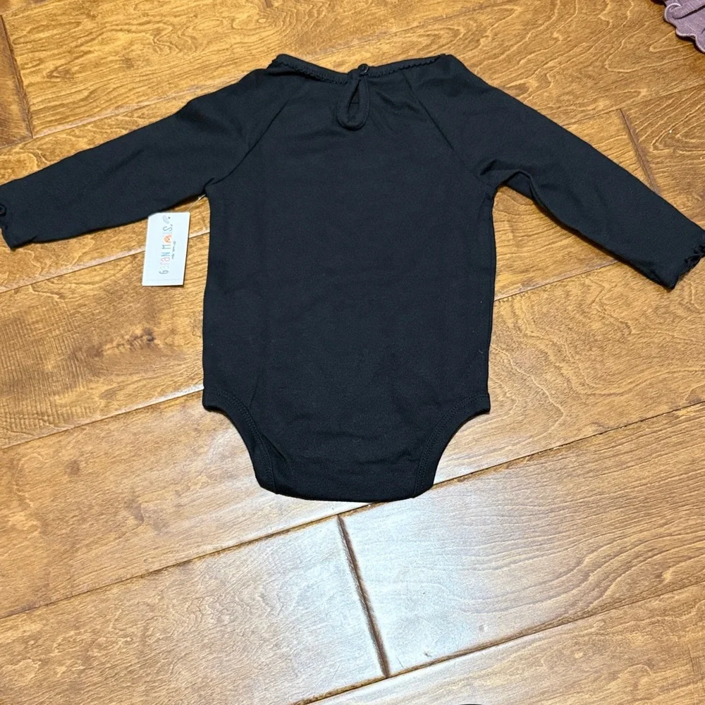 NWT Size 0-3M Garanimals Black with Gold Cat Print Onesie